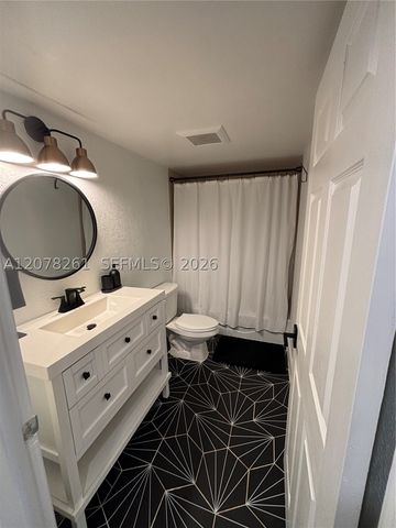 6305 Gage Pl 309A, Miami Lakes, FL 33014