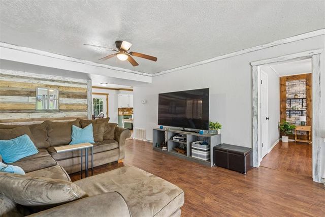912 Mockingbird Lane, Purcell, OK 73080
