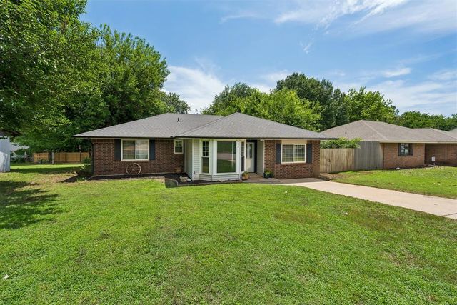 912 Mockingbird Lane, Purcell, OK 73080