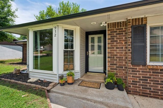 912 Mockingbird Lane, Purcell, OK 73080