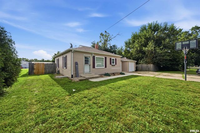 105 STERLING Street, Washington, IL 61571