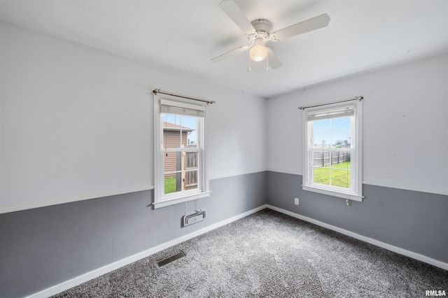 105 STERLING Street, Washington, IL 61571
