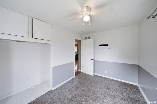 105 STERLING Street, Washington, IL 61571