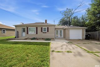 105 STERLING Street, Washington, IL 61571