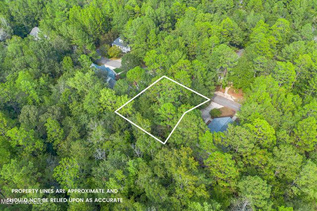 5 Stoneridge North, Hattiesburg, MS 39402