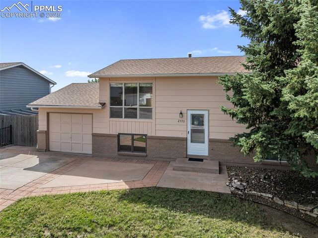 2775 El Capitan Drive, Colorado Springs, CO 80918