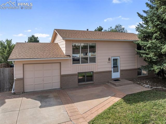 2775 El Capitan Drive, Colorado Springs, CO 80918