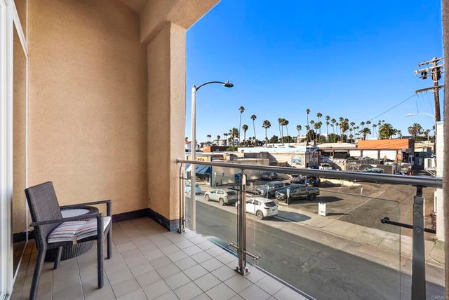 550 Seagaze Drive 9, Oceanside, CA 92054