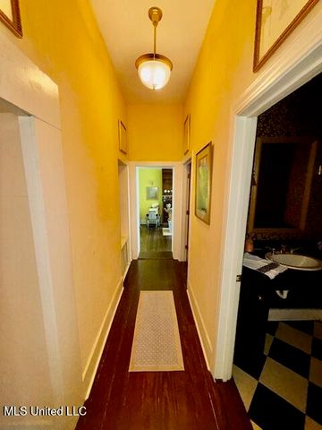 657 S Canal Street, Natchez, MS 39120