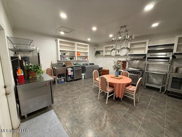 657 S Canal Street, Natchez, MS 39120