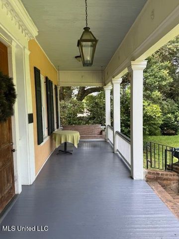 657 S Canal Street, Natchez, MS 39120