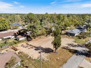 802 NW 13th Street, Bentonville, AR 72712