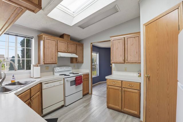 1603 N GLENBROOK Rd, Liberty Lake, WA 99016