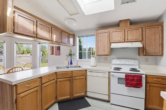 1603 N GLENBROOK Rd, Liberty Lake, WA 99016