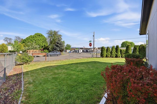 1603 N GLENBROOK Rd, Liberty Lake, WA 99016