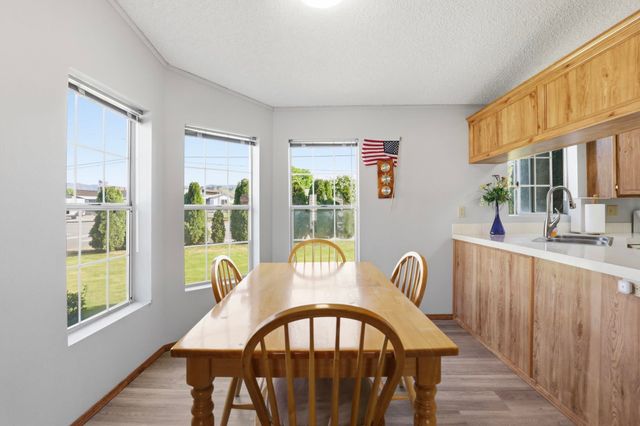 1603 N GLENBROOK Rd, Liberty Lake, WA 99016