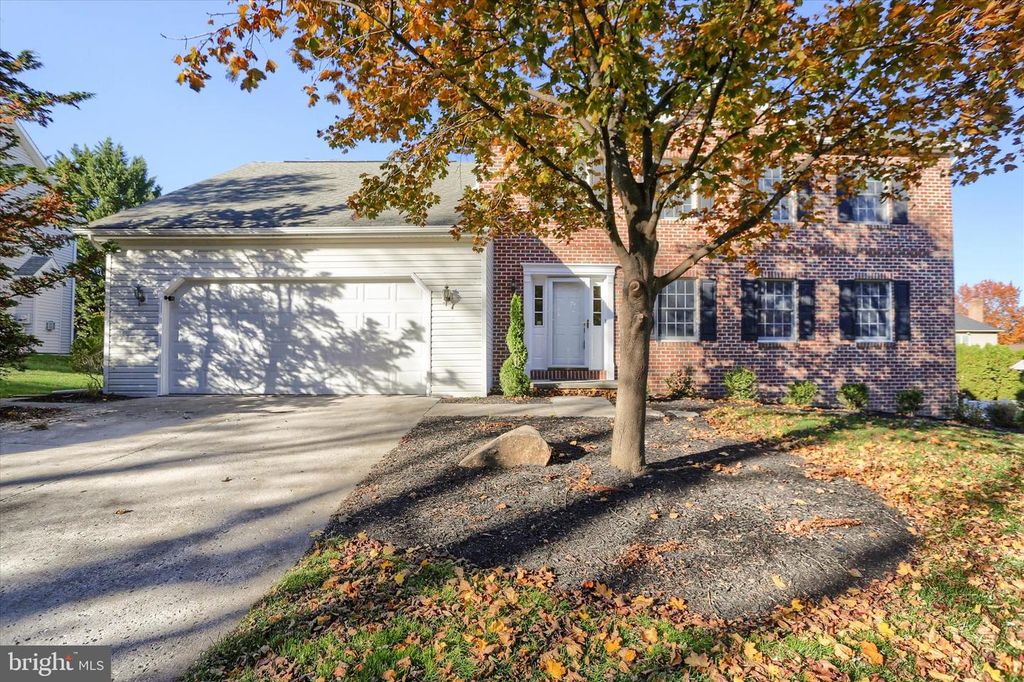 1090 MEMORY LN, Mechanicsburg, PA 17050