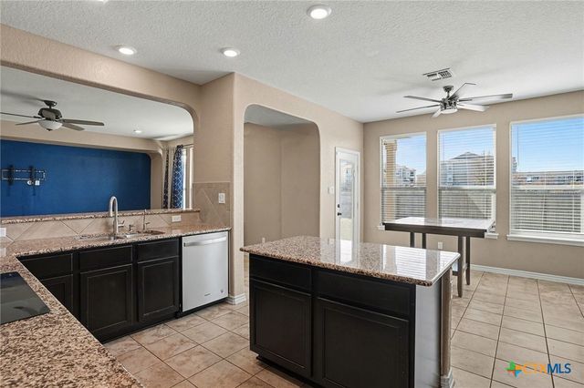 672 Valley Garden, New Braunfels, TX 78130