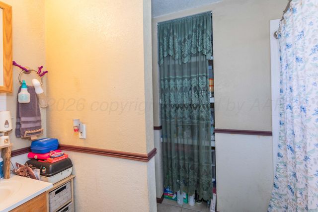 2010 N ADAMS Street, Amarillo, TX 79107