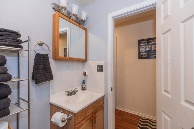 2010 N ADAMS Street, Amarillo, TX 79107