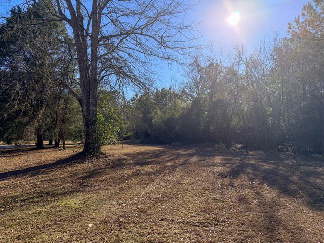 151 Baker St., Petal, MS 39465