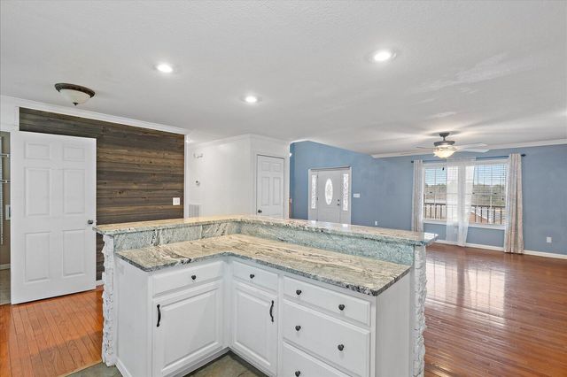 240 W Park Circle, Decatur, TN 37322