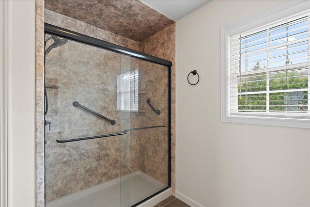 240 W Park Circle, Decatur, TN 37322