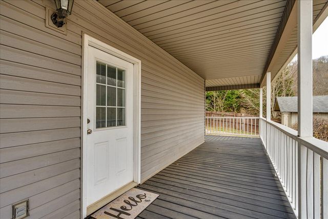 240 W Park Circle, Decatur, TN 37322