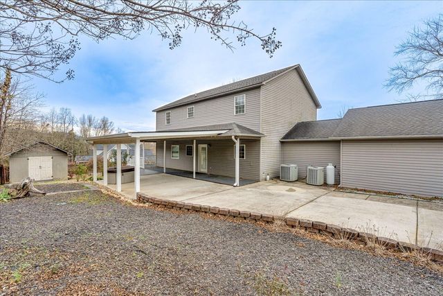 240 W Park Circle, Decatur, TN 37322