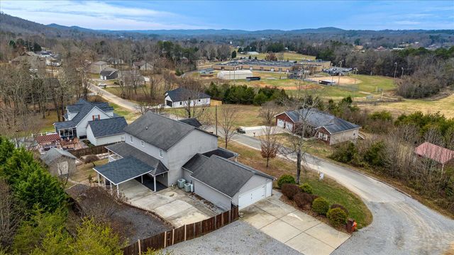 240 W Park Circle, Decatur, TN 37322