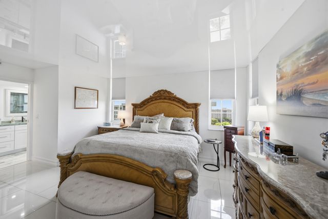 4015 W Palm Aire Drive 1001, Pompano Beach, FL 33069