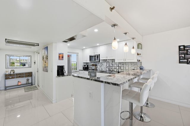 4015 W Palm Aire Drive 1001, Pompano Beach, FL 33069