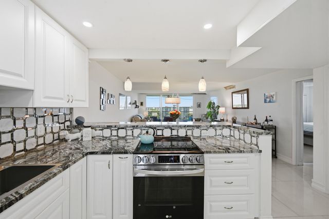 4015 W Palm Aire Drive 1001, Pompano Beach, FL 33069