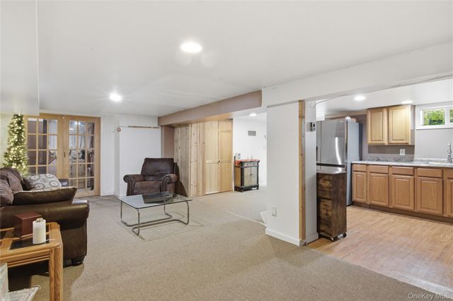 157 Belleview Avenue, Center Moriches, NY 11934
