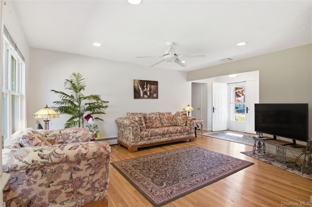 157 Belleview Avenue, Center Moriches, NY 11934