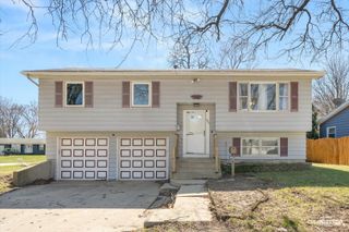 1235 Constellation Drive, Aurora, IL 60505
