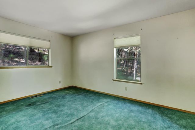 12914 Lost Lake Rd, Grass Valley, CA 95945