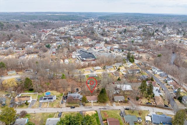 26 Roosevelt Dr, Southbridge, MA 01550