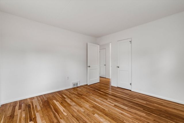 26 Roosevelt Dr, Southbridge, MA 01550