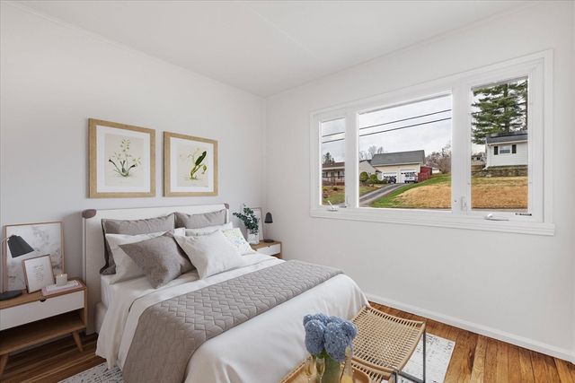 26 Roosevelt Dr, Southbridge, MA 01550