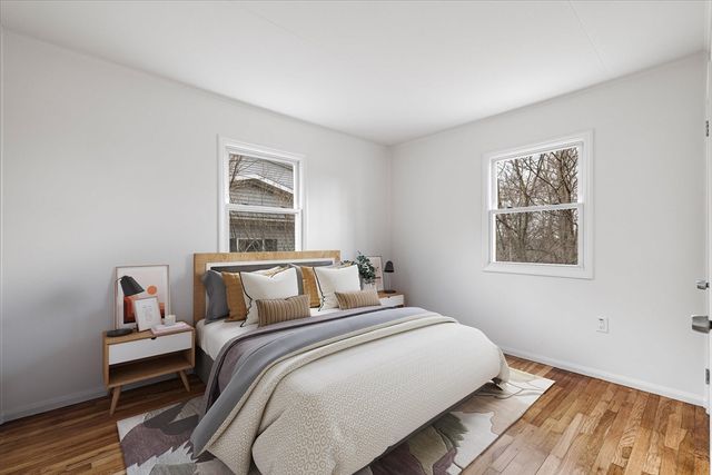 26 Roosevelt Dr, Southbridge, MA 01550