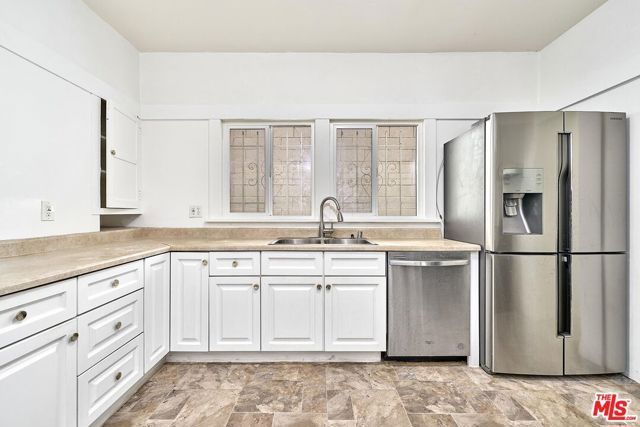 1016 S Oxford Avenue, Los Angeles, CA 90006
