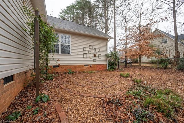 1609 Underpass Road, Advance, NC 27006