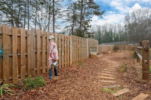 1609 Underpass Road, Advance, NC 27006