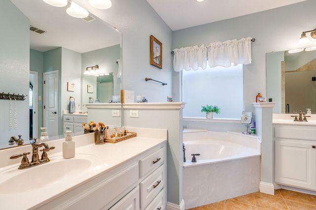 1249 Handkerchief Way, Fort Worth, TX 76052