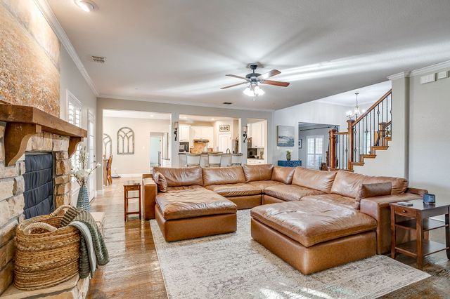 1249 Handkerchief Way, Fort Worth, TX 76052