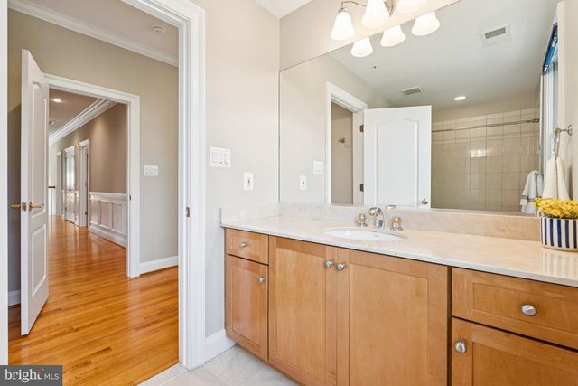 6111 DUNLEER CT, Bethesda, MD 20817
