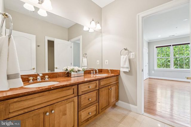 6111 DUNLEER CT, Bethesda, MD 20817