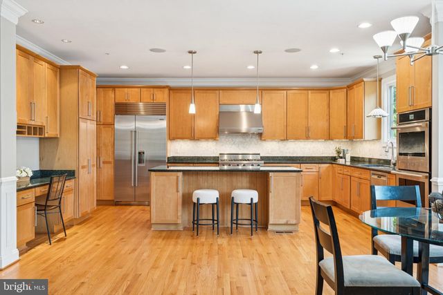 6111 DUNLEER CT, Bethesda, MD 20817