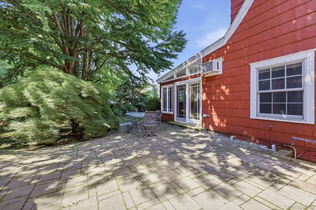 44 Beach Road, Ossining, NY 10562